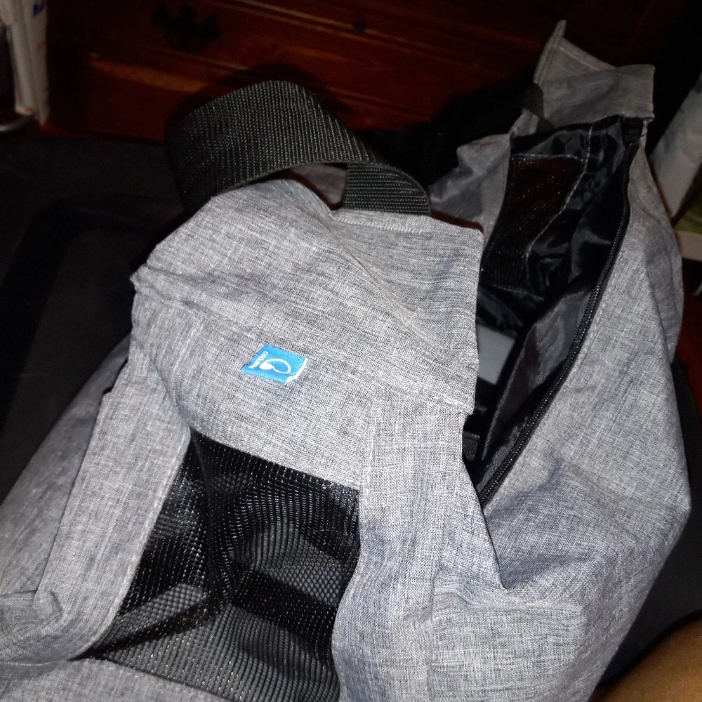 Small pet carrier